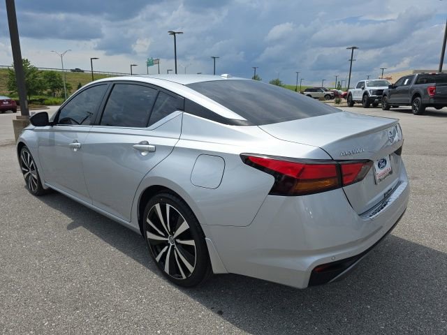 Used 2022 Nissan Altima 2.5 SR FWD image 3