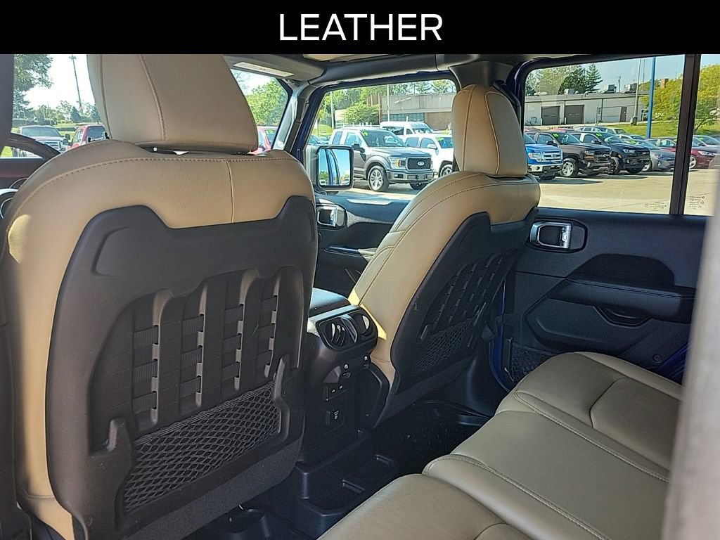 Used 2019 Jeep Wrangler Unlimited Rubicon w/ Dual Top Group AWD/4WD image 12