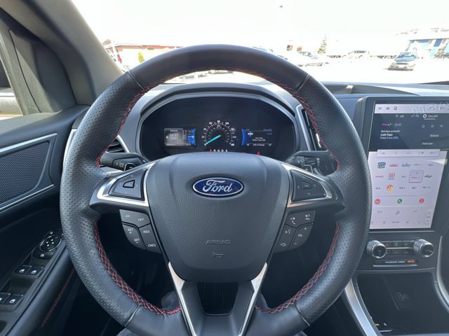 Certified 2024 Ford Edge ST-Line w/ Class II Trailer Tow Package AWD/4WD image 15