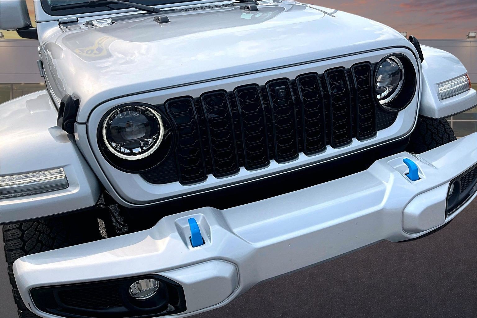 Used 2024 Jeep Wrangler High Altitude AWD/4WD image 28
