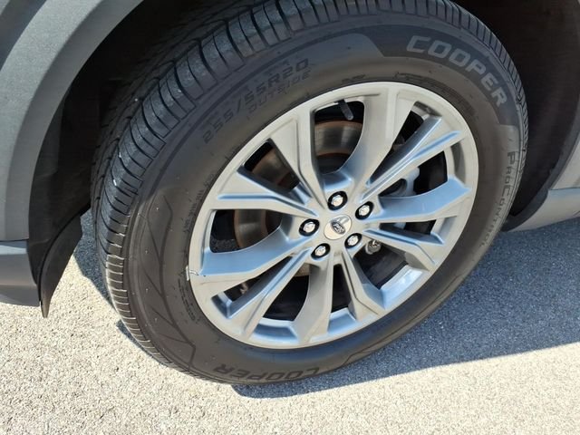 Certified 2022 Ford Explorer Limited w/ Equipment Group 301A AWD/4WD image 6