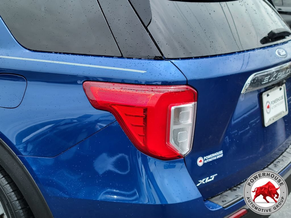 Certified 2021 Ford Explorer XLT w/ Equipment Group 202A RWD image 12