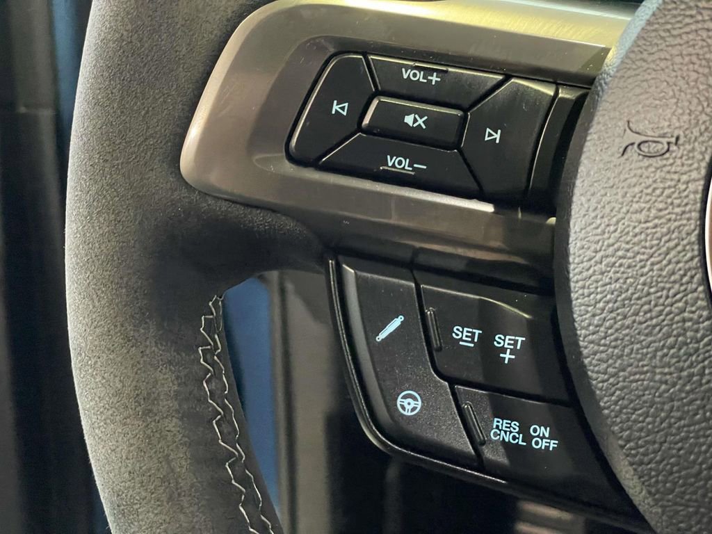 Certified 2021 Ford Mustang Shelby GT500 w/ Carbon Fiber Track Pack image 10