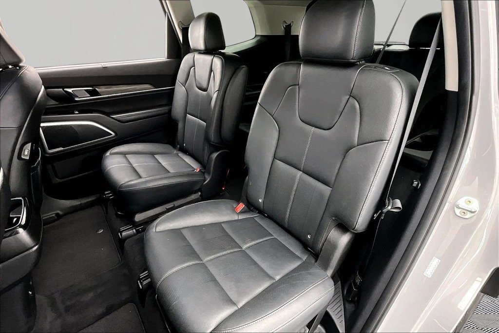 Used 2022 Kia Telluride EX w/ EX Premium Package AWD/4WD image 26