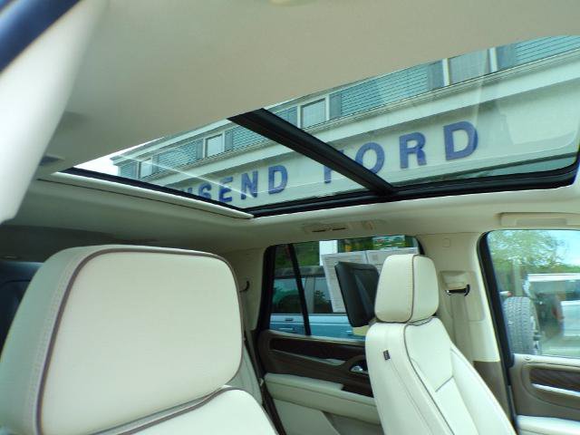 Used 2023 GMC Yukon Denali w/ LPO, Floor Liner Package AWD/4WD image 13