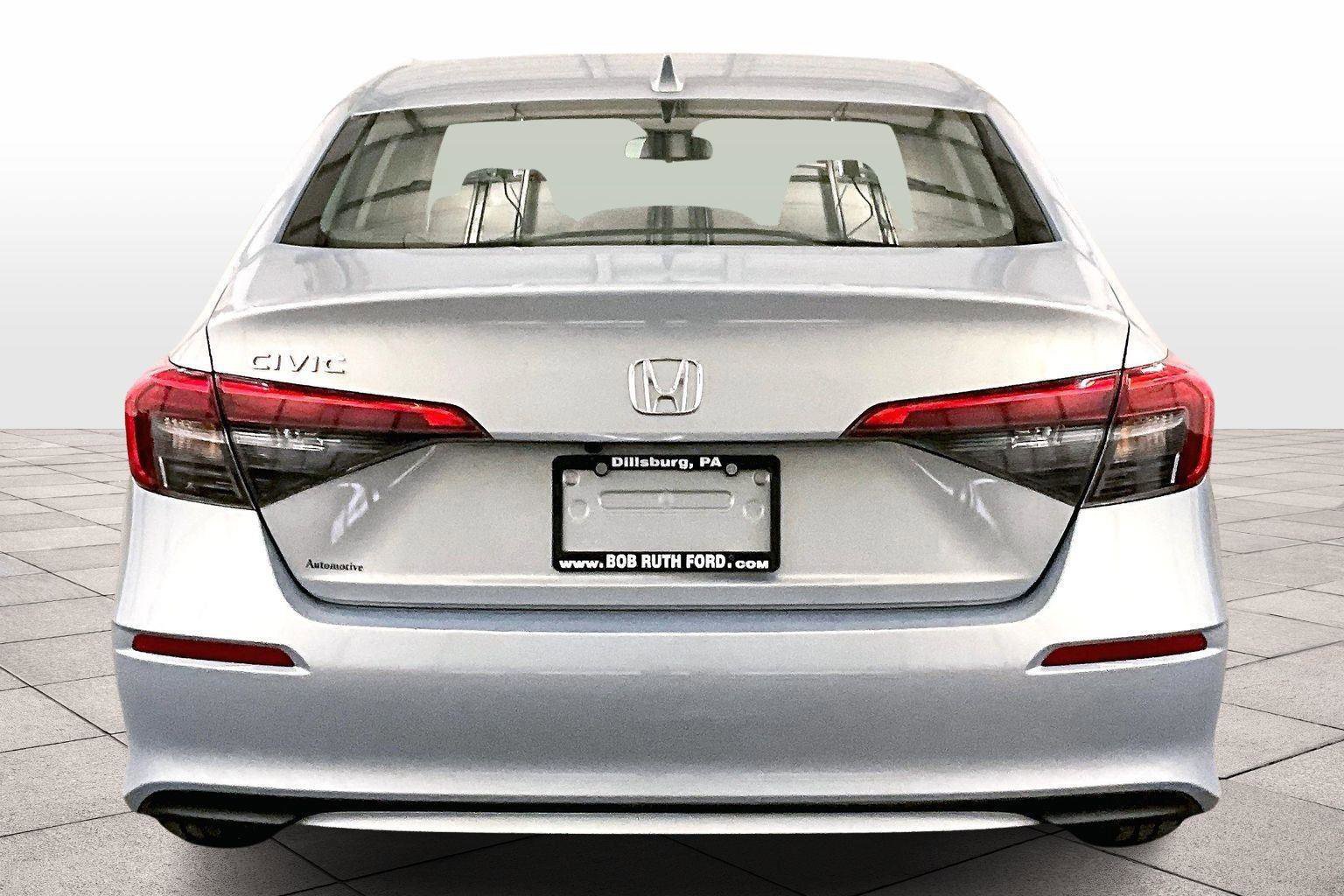 Used 2022 Honda Civic EX image 2