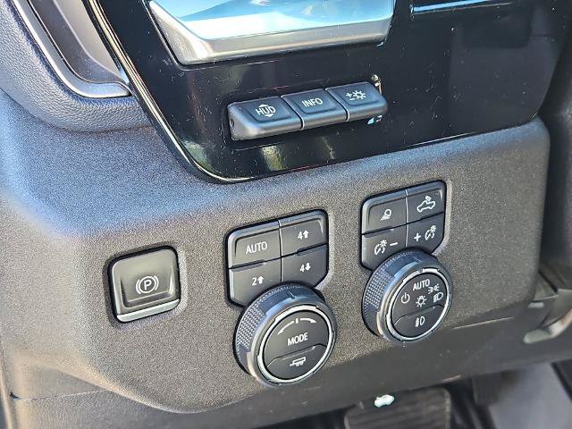 Used 2024 Chevrolet Silverado 2500 High Country w/ High Country Premium Package AWD/4WD image 12