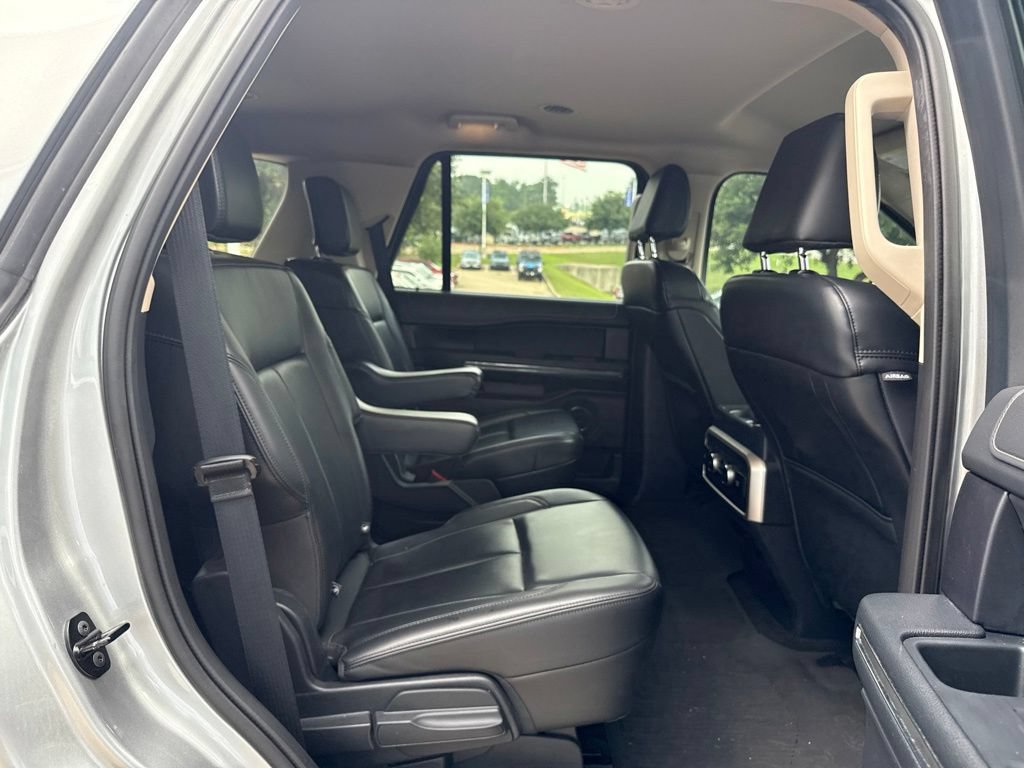 Certified 2024 Ford Expedition XLT RWD image 10