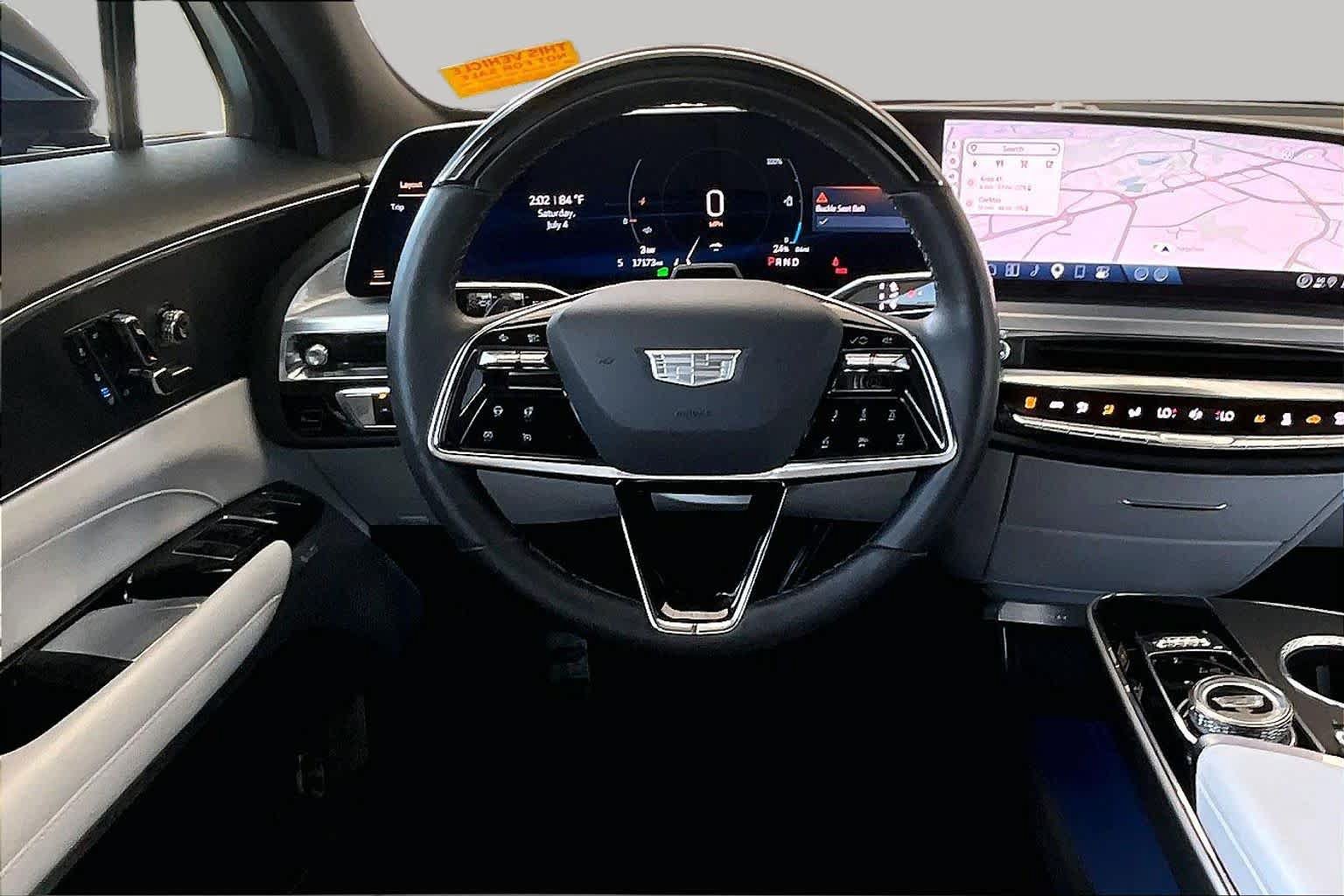 Used 2025 Cadillac Lyriq Luxury RWD image 6