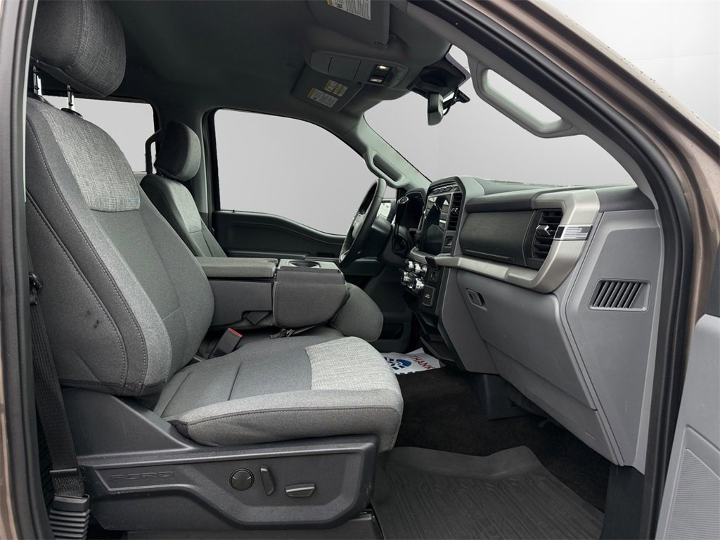 Certified 2022 Ford F150 XLT w/ Equipment Group 302A High image 15