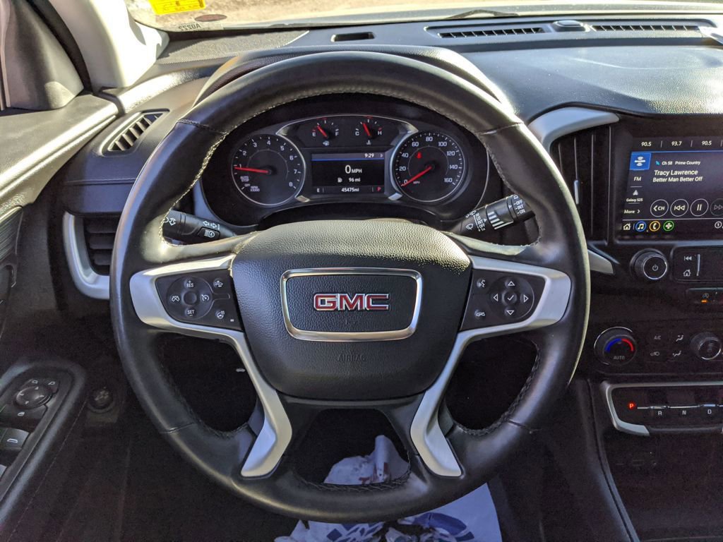 Used 2024 GMC Terrain SLT image 16