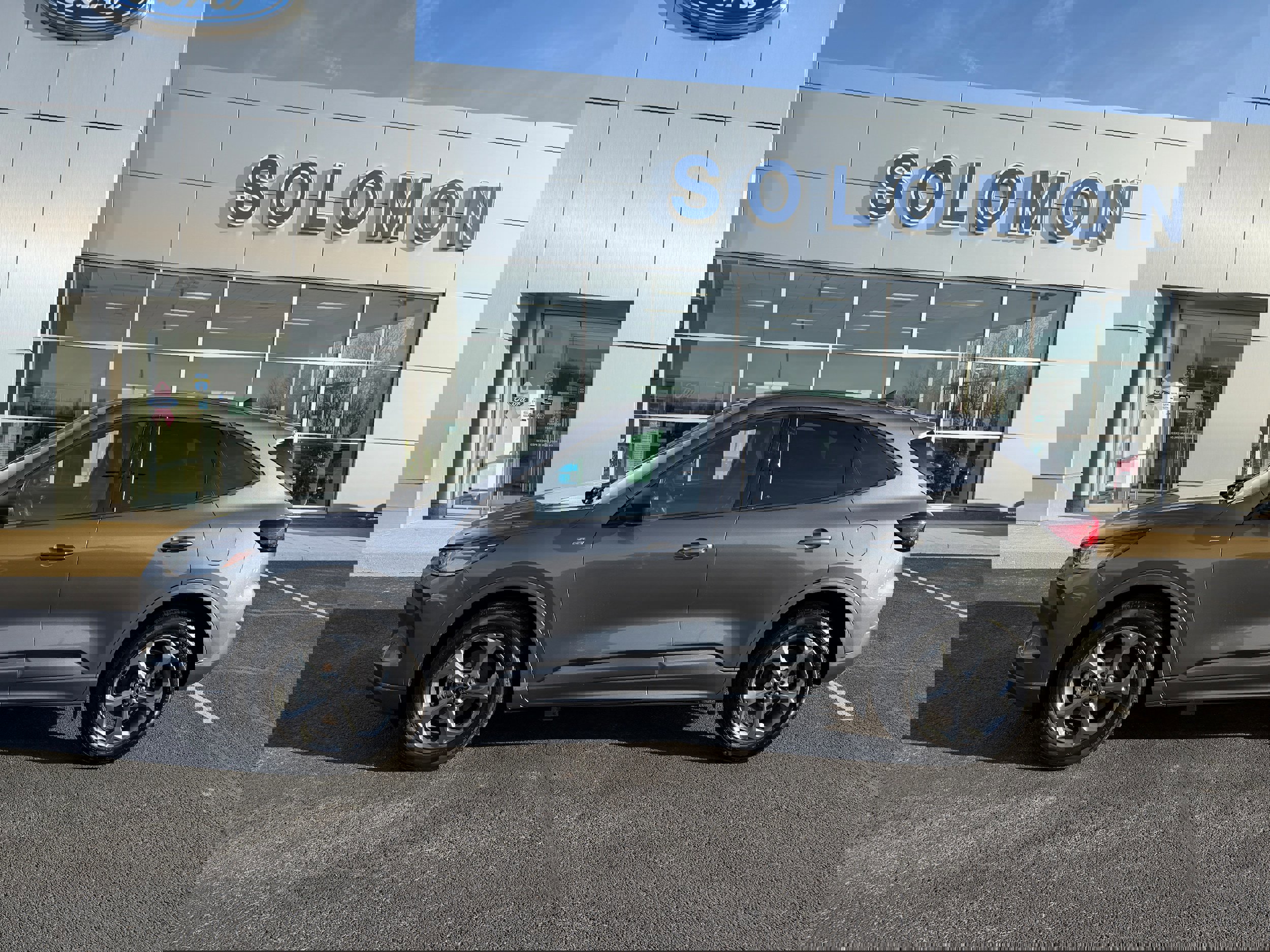 Certified 2023 Ford Escape ST-Line w/ Tech Pack #1 image 6