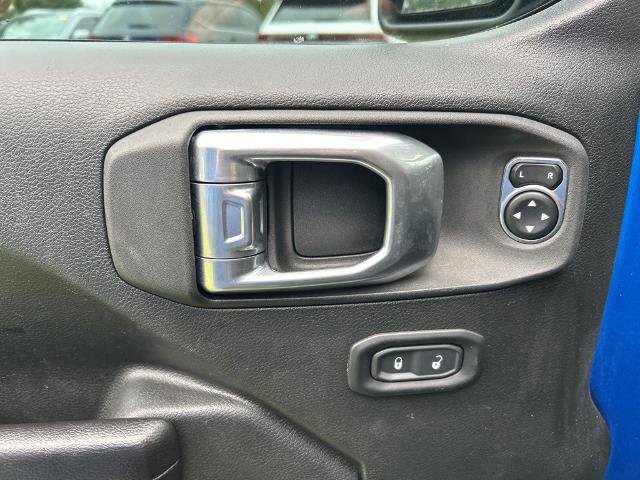 Used 2021 Jeep Gladiator Rubicon image 11