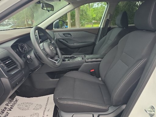Used 2023 Nissan Rogue S FWD image 6