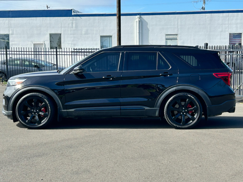 Certified 2022 Ford Explorer ST w/ Equipment Group 401A AWD/4WD image 5