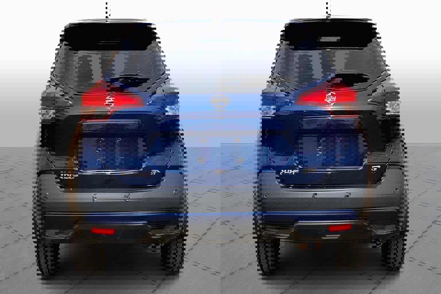 Used 2020 Nissan Kicks SR image 5