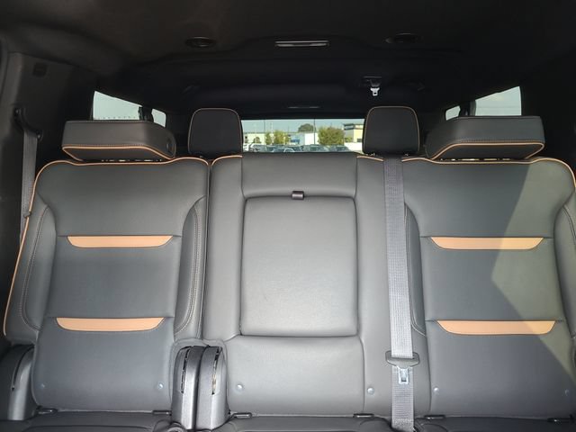 Used 2024 GMC Yukon XL AT4 AWD/4WD image 36