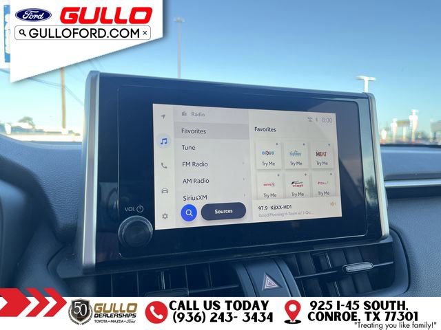 Used 2025 Toyota RAV4 XLE FWD image 24