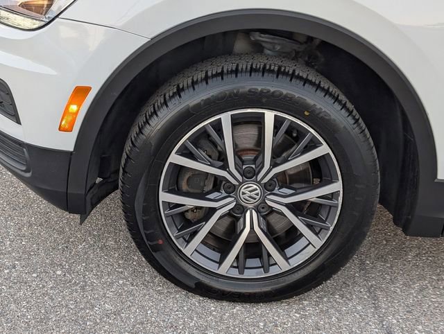 Used 2019 Volkswagen Tiguan SE w/ Panoramic Sunroof Package image 7