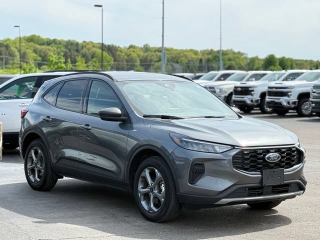 Certified 2025 Ford Escape ST-Line AWD/4WD image 31
