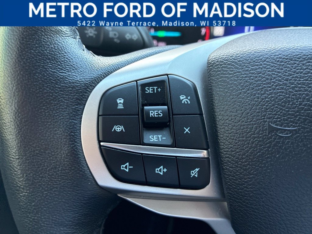 Certified 2022 Ford Explorer Limited w/ Hybrid Equipment Group 310A AWD/4WD image 27
