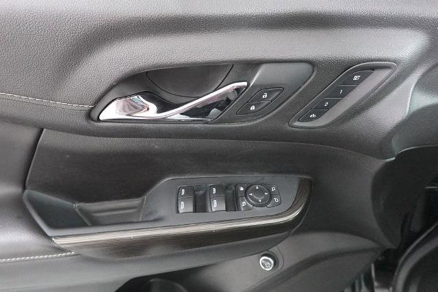 Used 2023 GMC Acadia SLT w/ Technology Package image 8