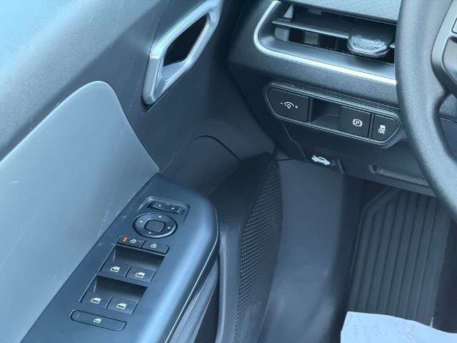 Used 2025 Kia K4 FWD image 19