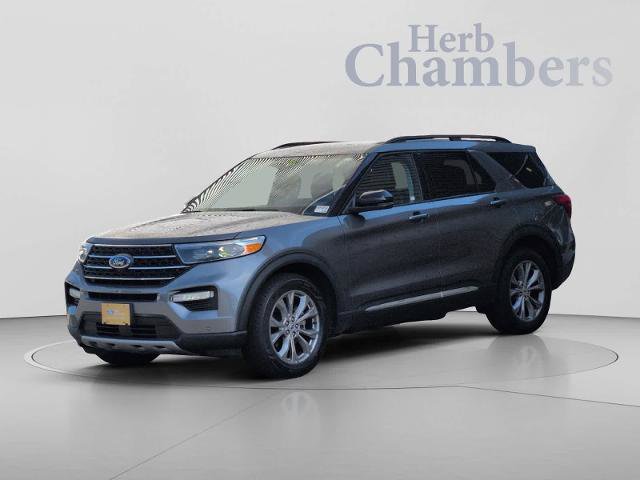 Certified 2023 Ford Explorer XLT w/ Equipment Group 202A AWD/4WD image 4