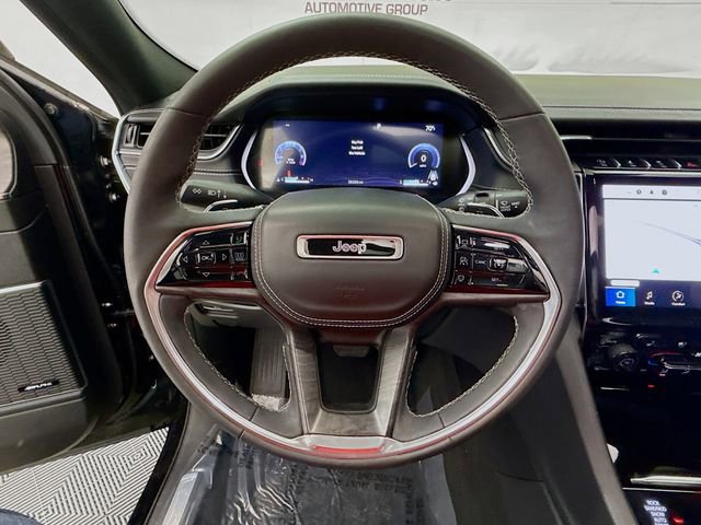 Used 2023 Jeep Grand Cherokee L Overland AWD/4WD image 11