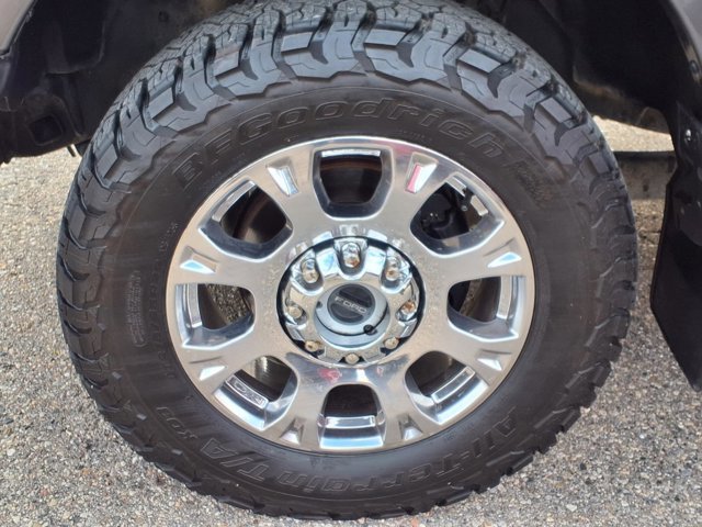 Certified 2020 Ford F350 Lariat w/ Lariat Ultimate Package AWD/4WD image 32
