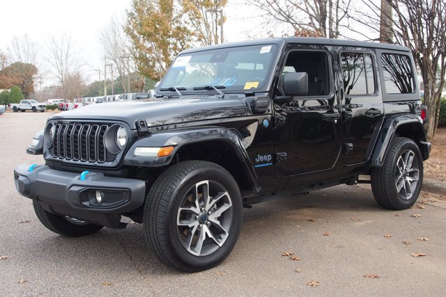 Used 2024 Jeep Wrangler Sport w/ Convenience Group image 3