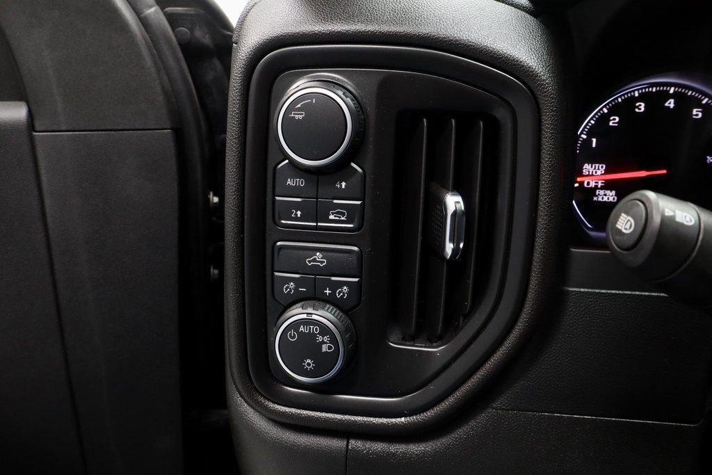 Used 2022 Chevrolet Silverado 1500 Custom image 26