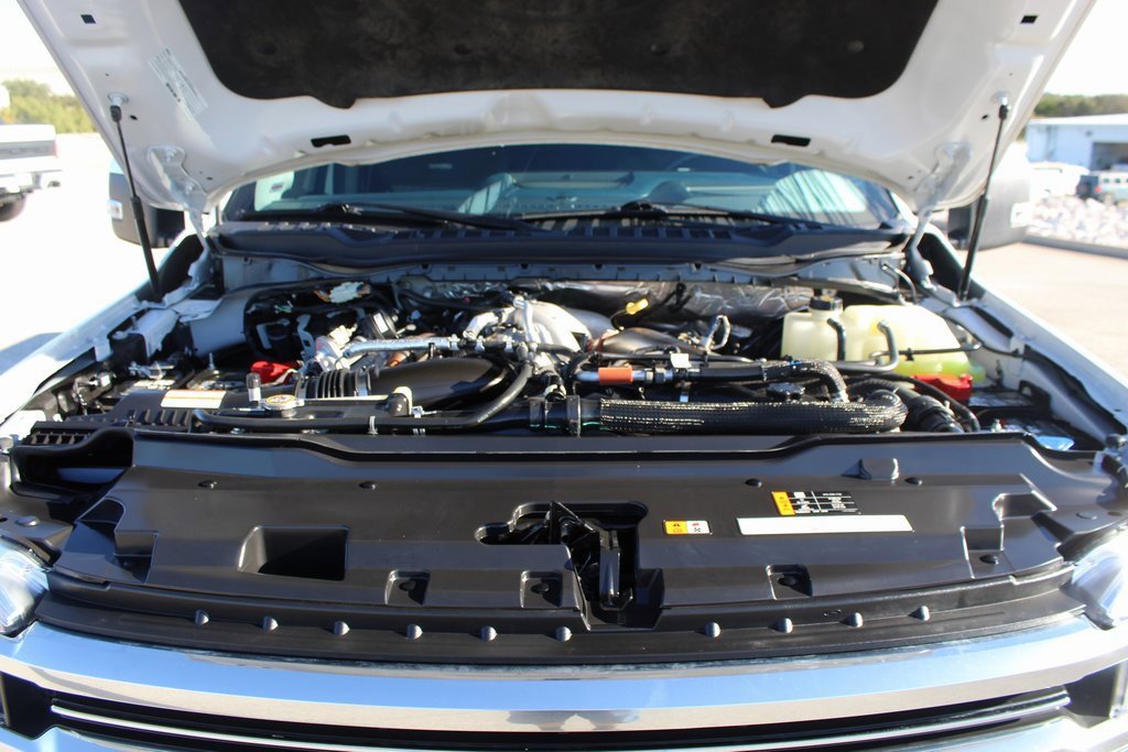 Certified 2024 Ford F250 Limited w/ FX4 Off-Road Package image 7