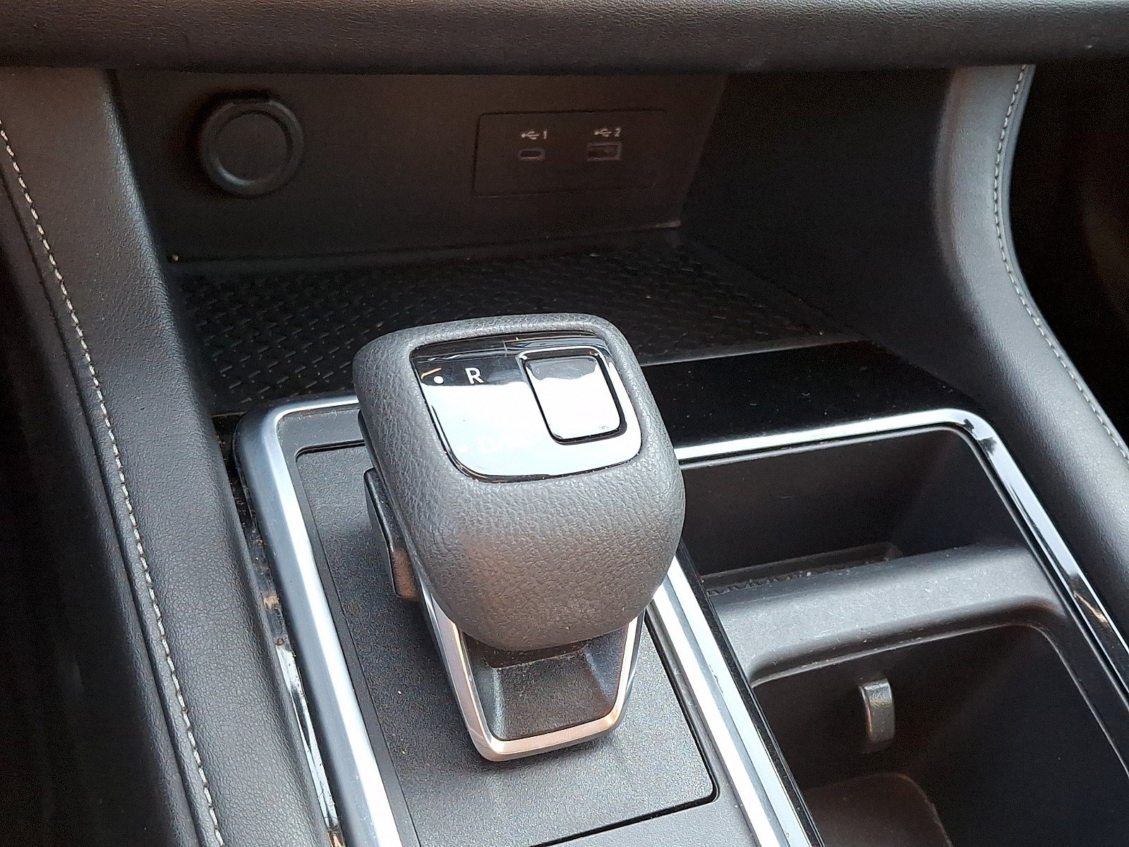 Used 2025 Nissan Pathfinder SV AWD/4WD image 13