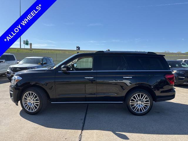 Certified 2024 Ford Expedition Limited image 3
