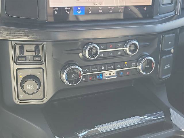 Certified 2025 Ford F250 Lariat w/ Black Appearance Package image 32