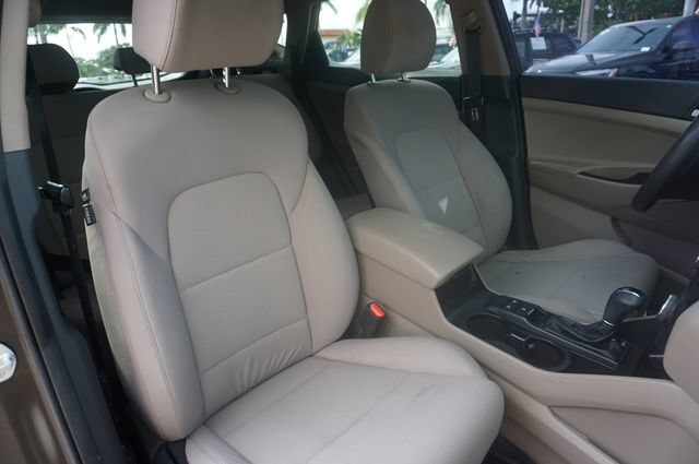 Used 2019 Hyundai Tucson SE FWD image 2