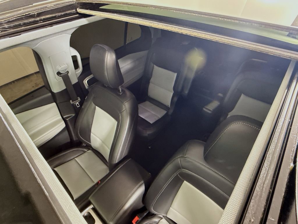 Certified 2023 Ford Explorer XLT w/ Equipment Group 202A image 5