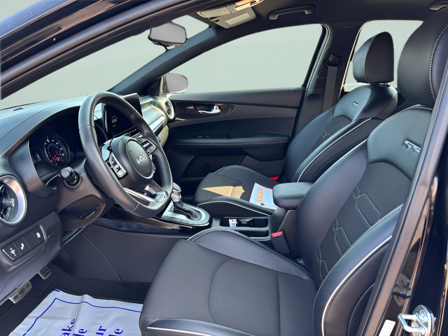 Used 2023 Kia Forte GT-Line w/ GT-Line Technology Package FWD image 4