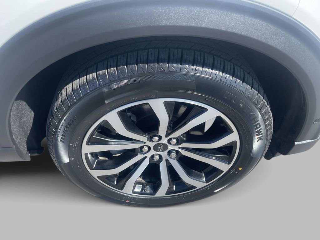 Certified 2020 Ford Explorer ST w/ Premium Technology Package image 13