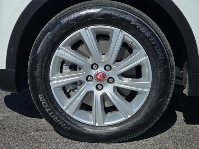 Used 2018 Jaguar E-PACE S image 10