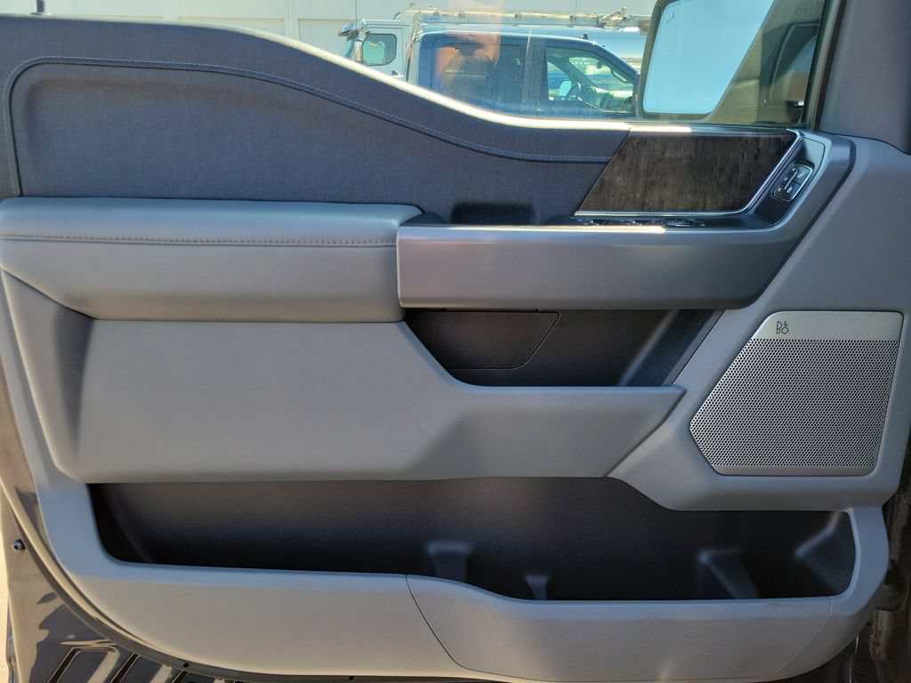Certified 2022 Ford F150 Lariat w/ Bed Utility Package AWD/4WD image 19