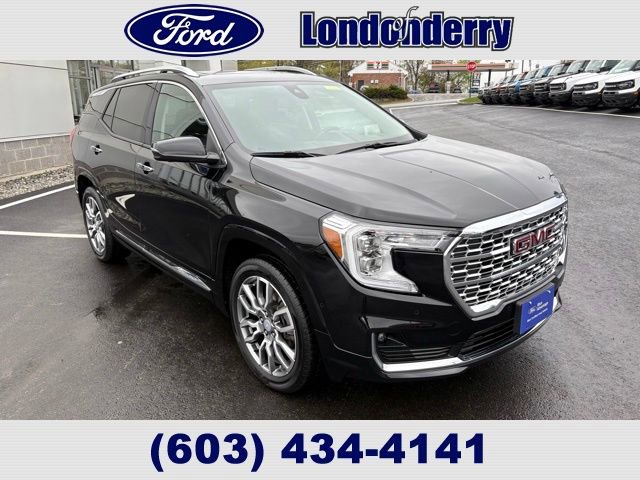 Used 2024 GMC Terrain Denali w/ Denali Premium Package