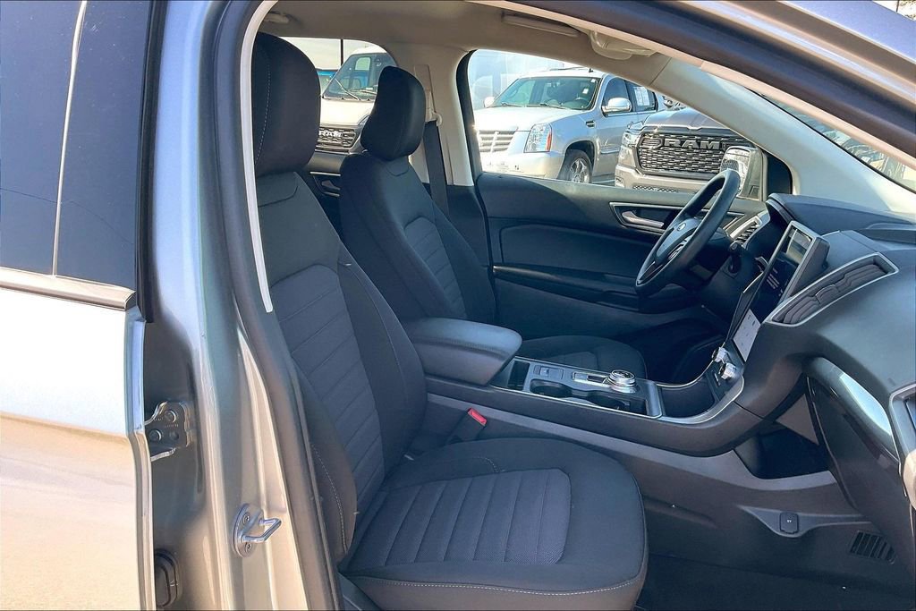 Certified 2022 Ford Edge SE image 29