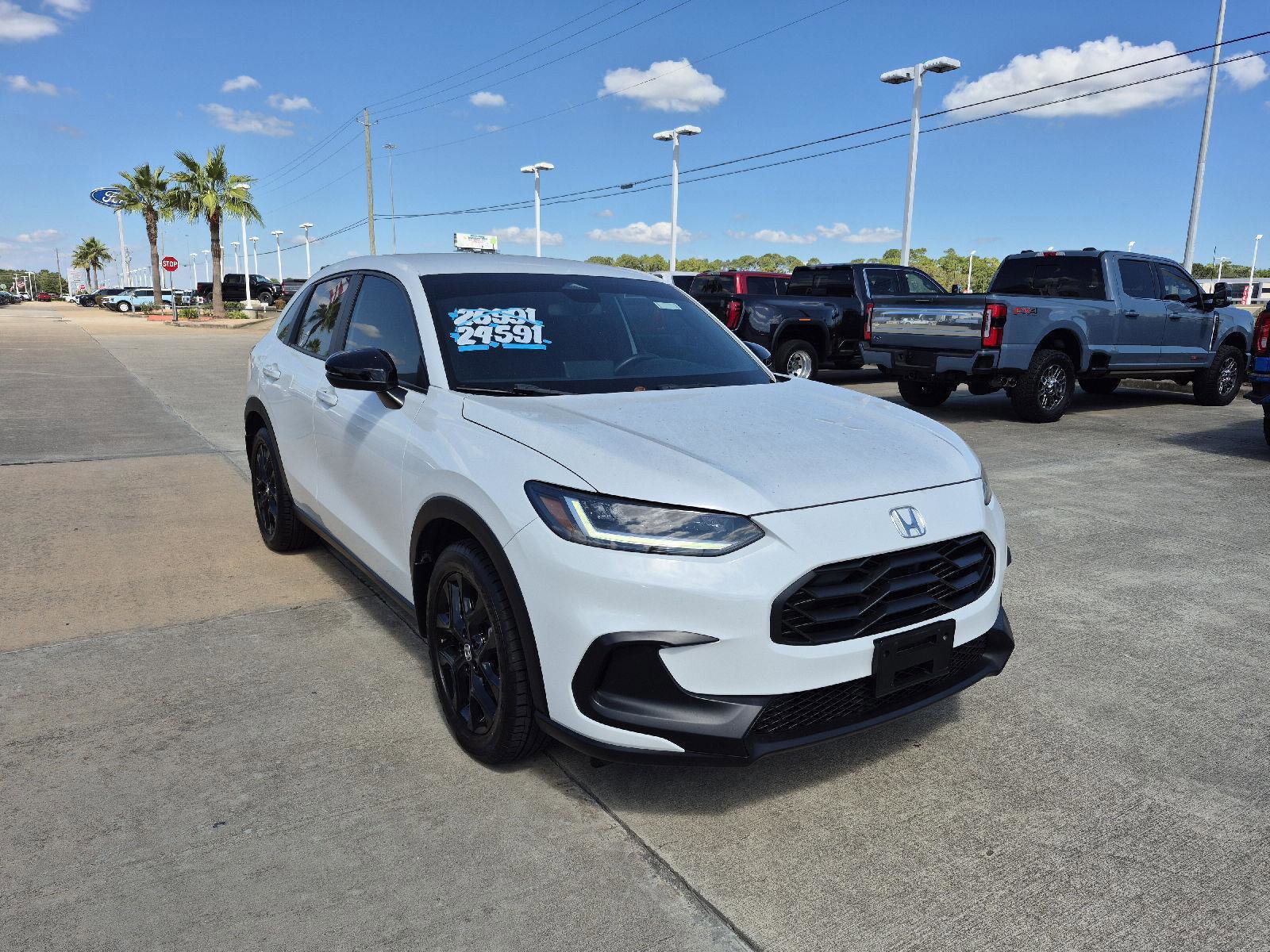 Used 2023 Honda HR-V Sport image 4