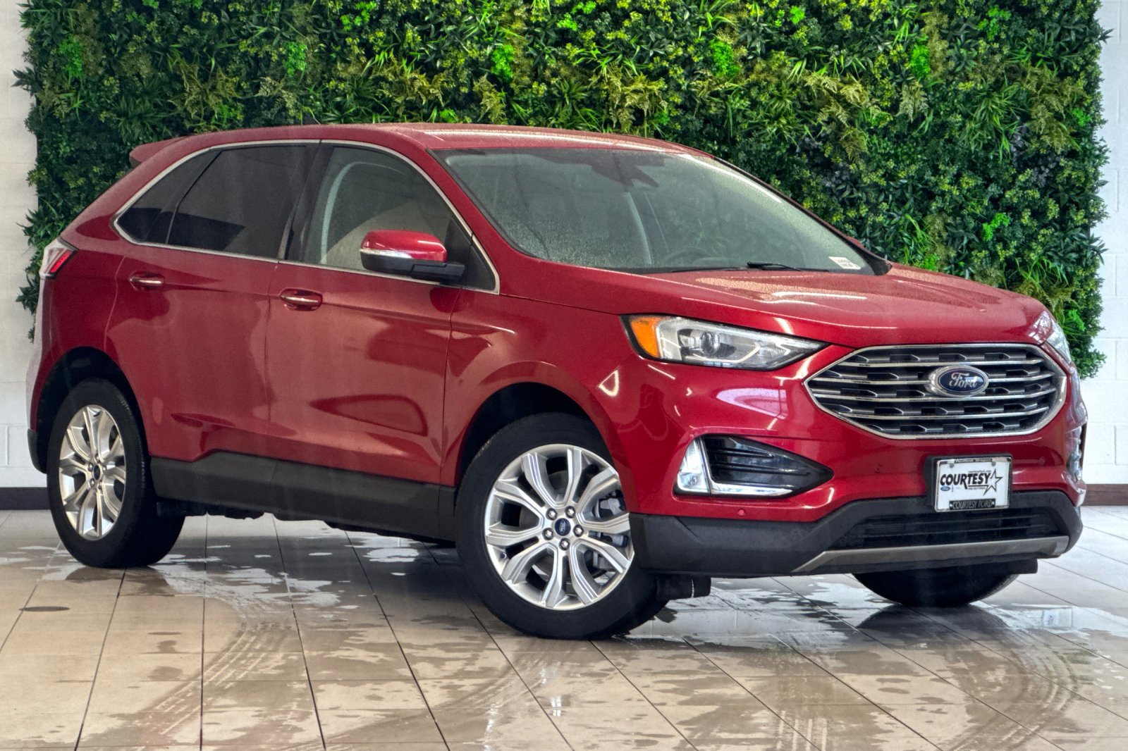 Certified 2022 Ford Edge Titanium w/ Class II Trailer Tow Package