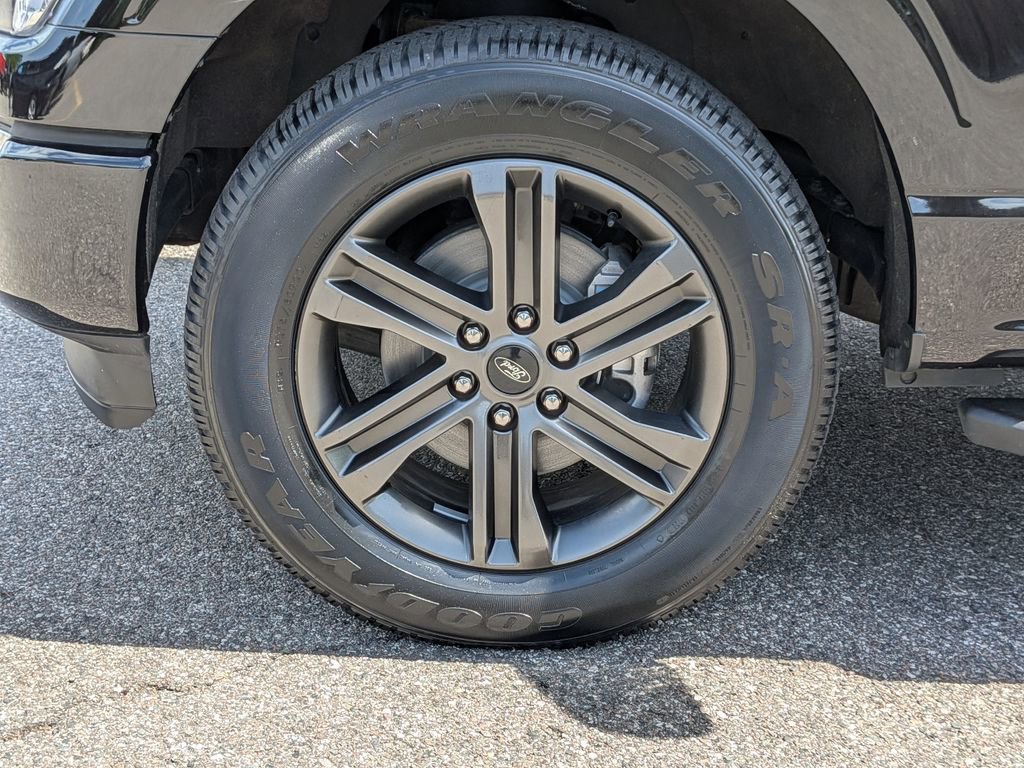 Certified 2022 Ford F150 XLT w/ Equipment Group 302A High image 11