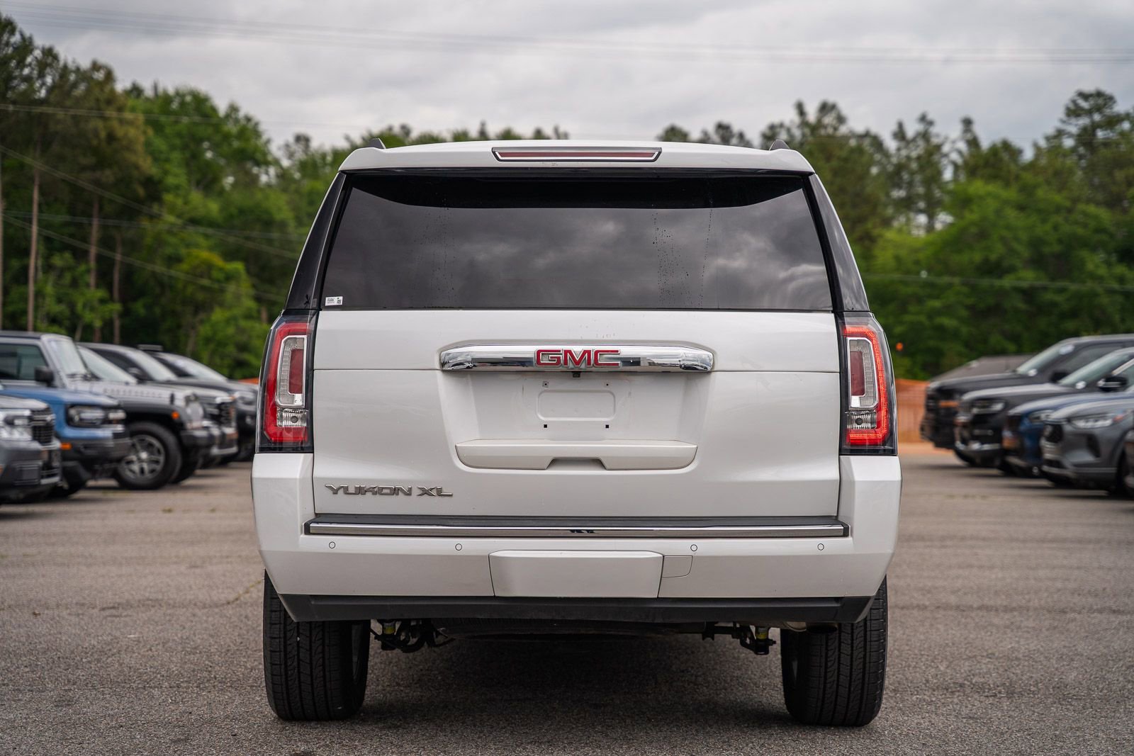 Used 2020 GMC Yukon XL Denali w/ Open Road Package RWD image 7