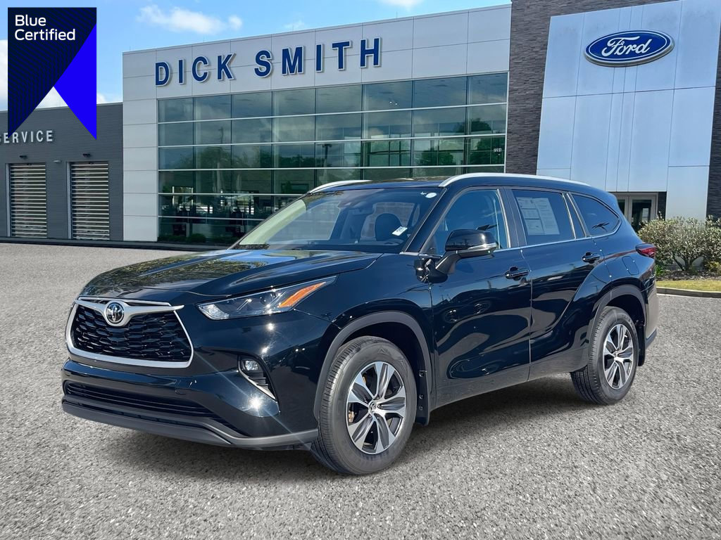 Used 2023 Toyota Highlander XLE