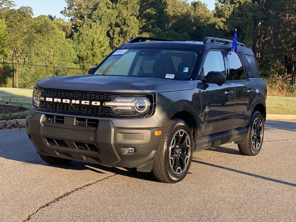 Certified 2025 Ford Bronco Sport Outer Banks w/ Outer Banks Tech Package+ AWD/4WD image 8
